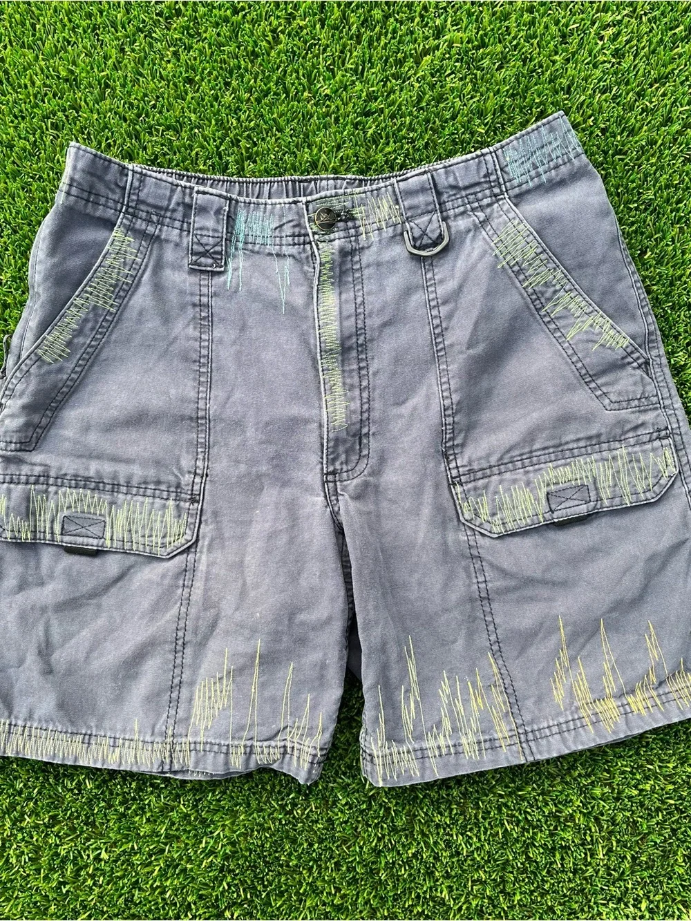 Men's Navy Blu Cargo Shorts featuring multicolored Stitch Detailing
